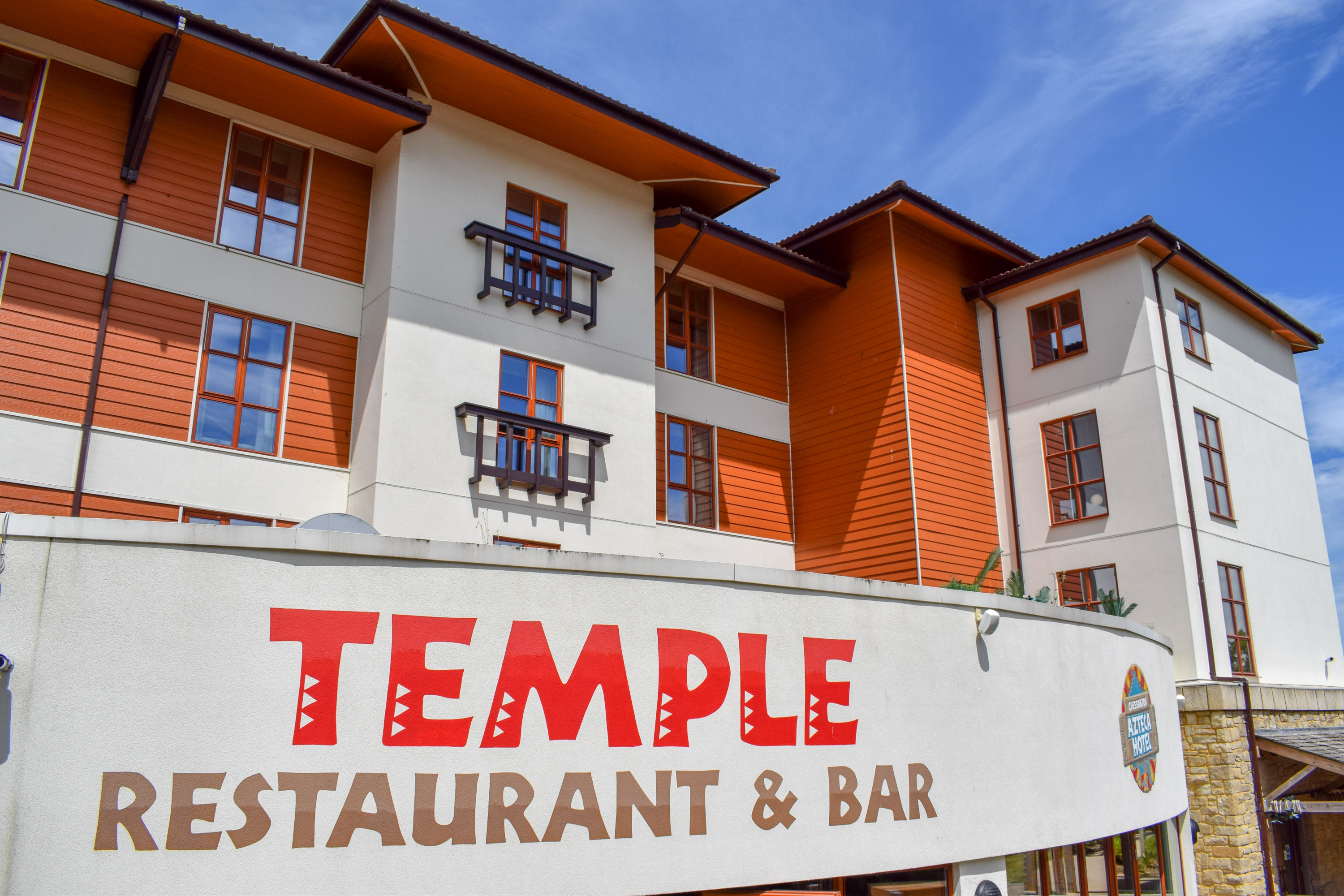 Chessington Azteca Hotel