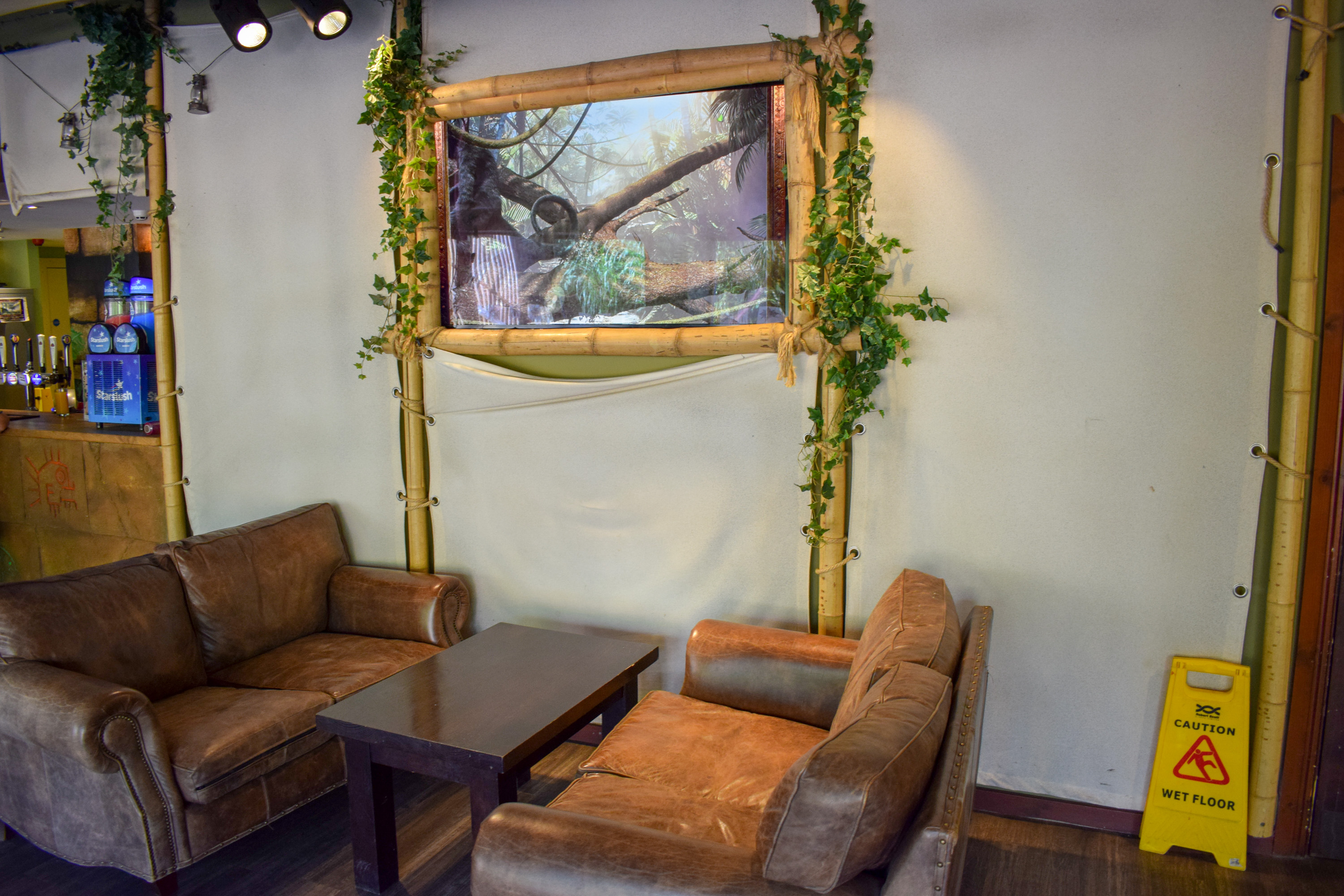 Chessington Azteca Hotel