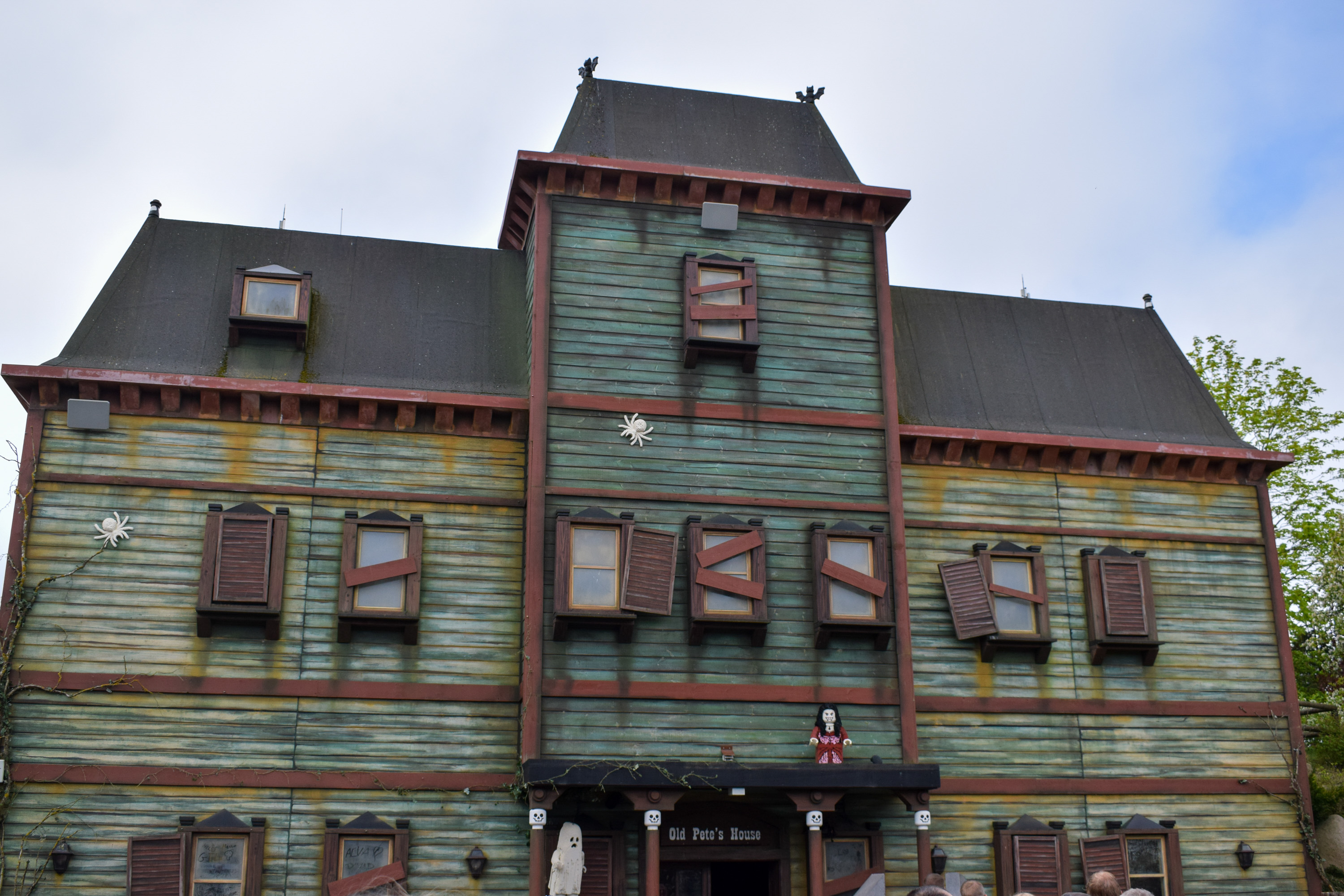 Ghost – The Haunted House