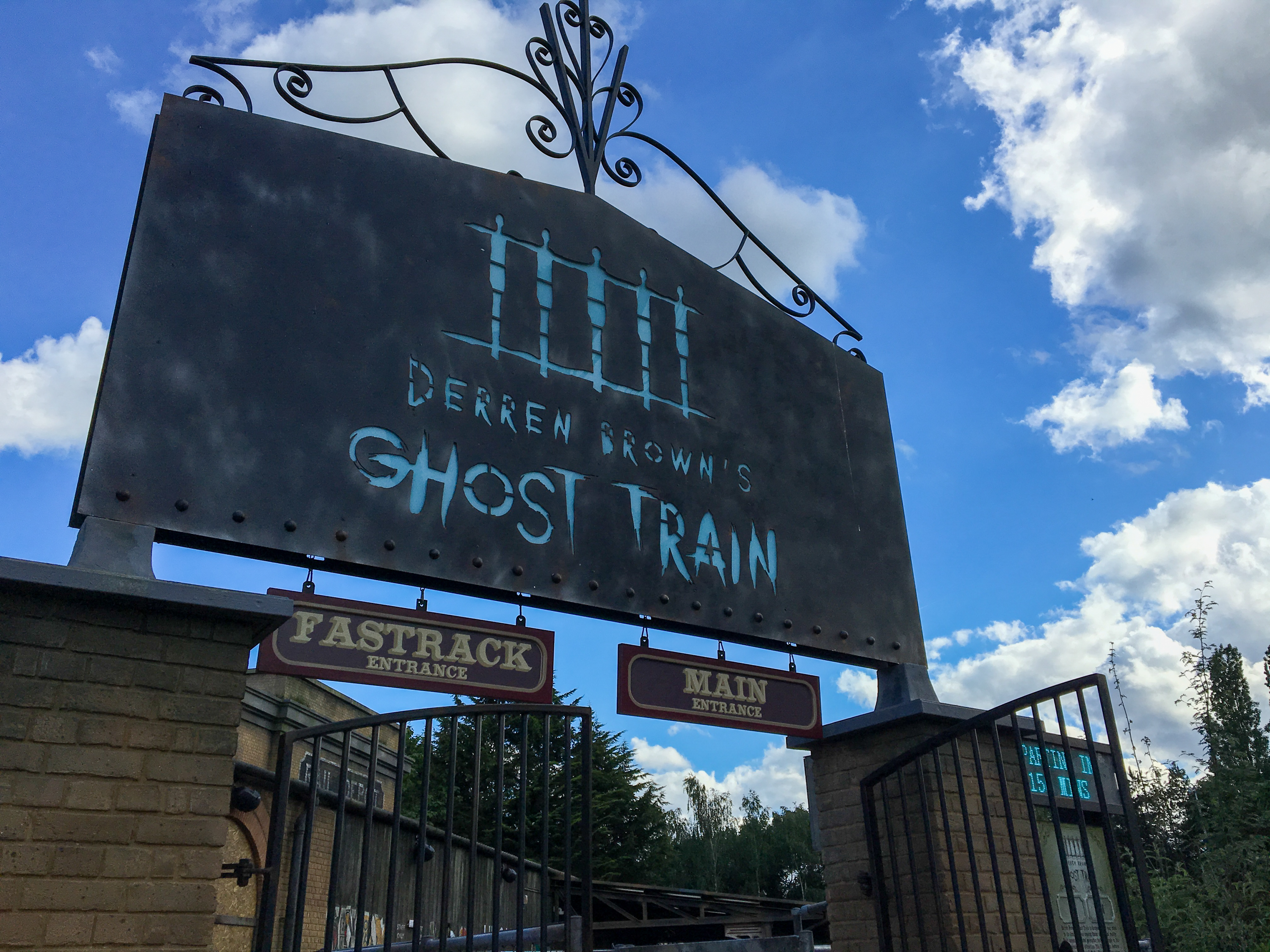Derren Browns Ghost Train Opens