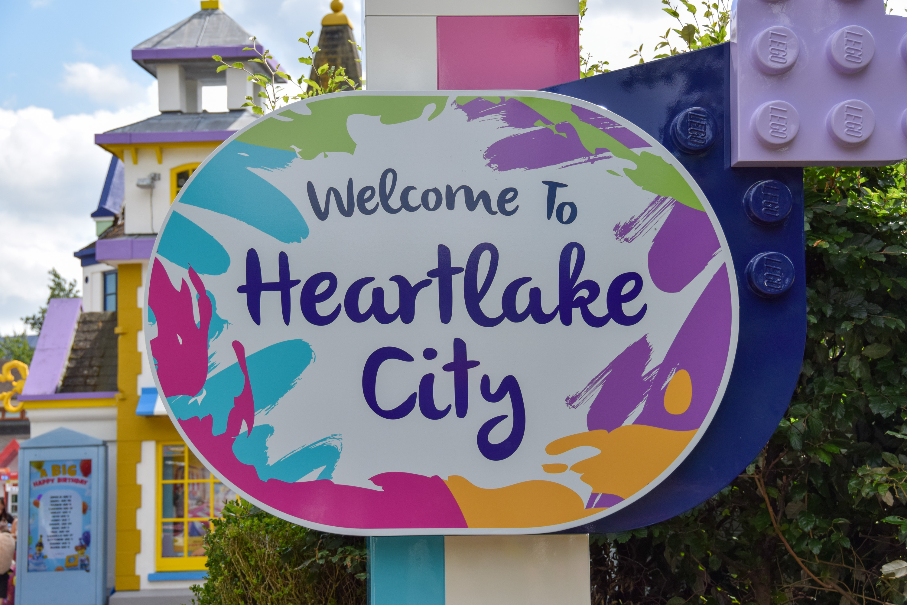 LEGOLAND Windsor Heartlake City Entrance Portals Changed