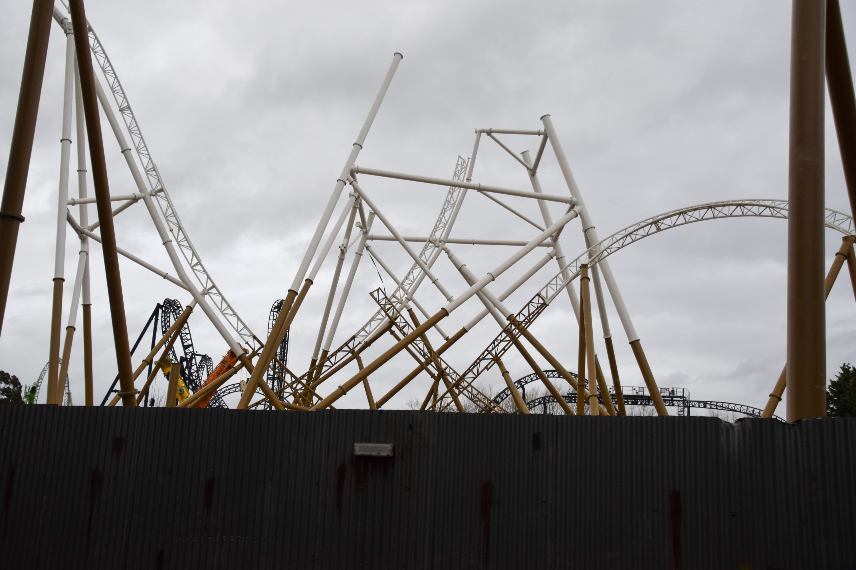 Hyperia Lift Hill Continues To Grow