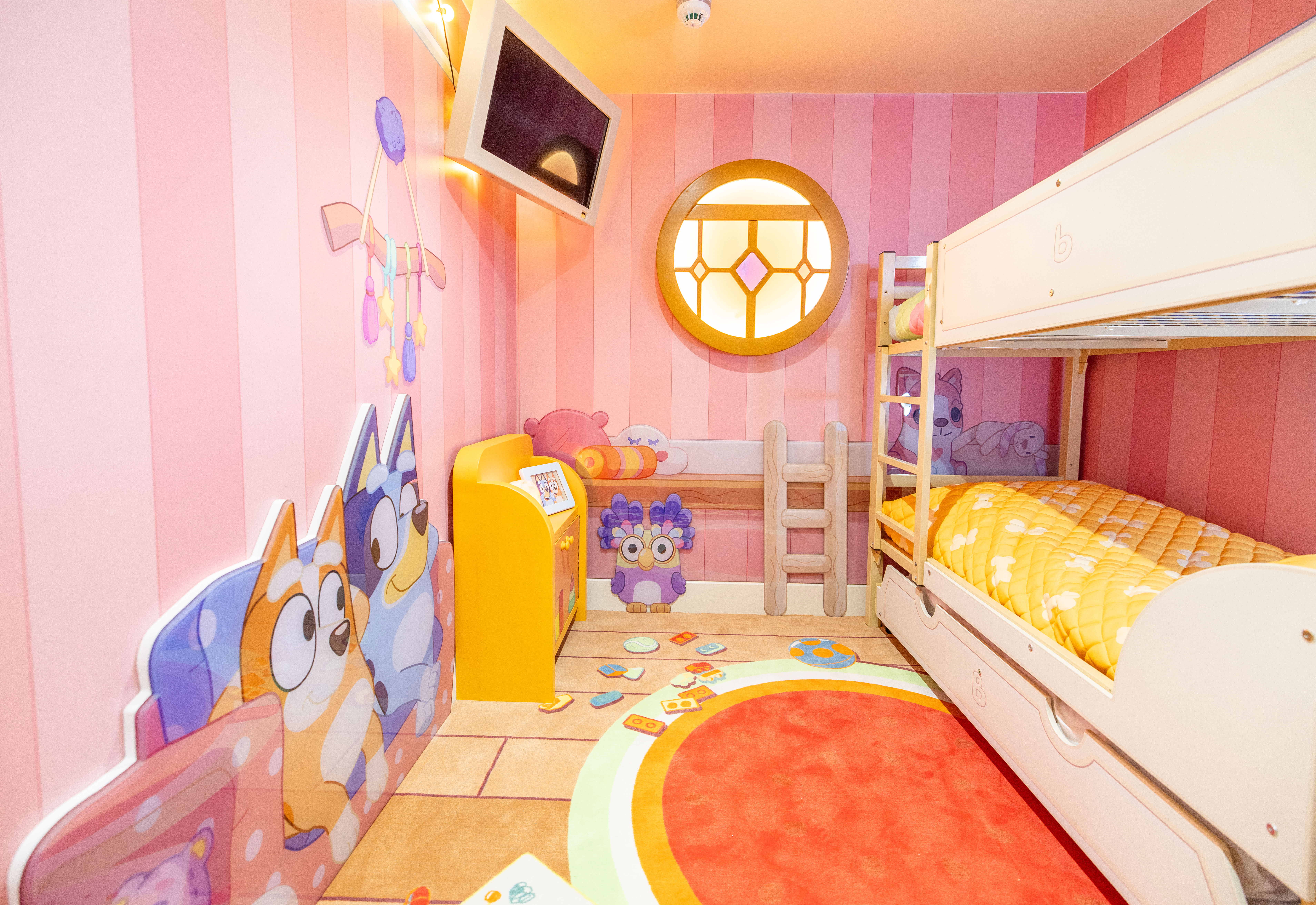 Alton Towers gives first peek of world’s first Bluey themed hotel rooms