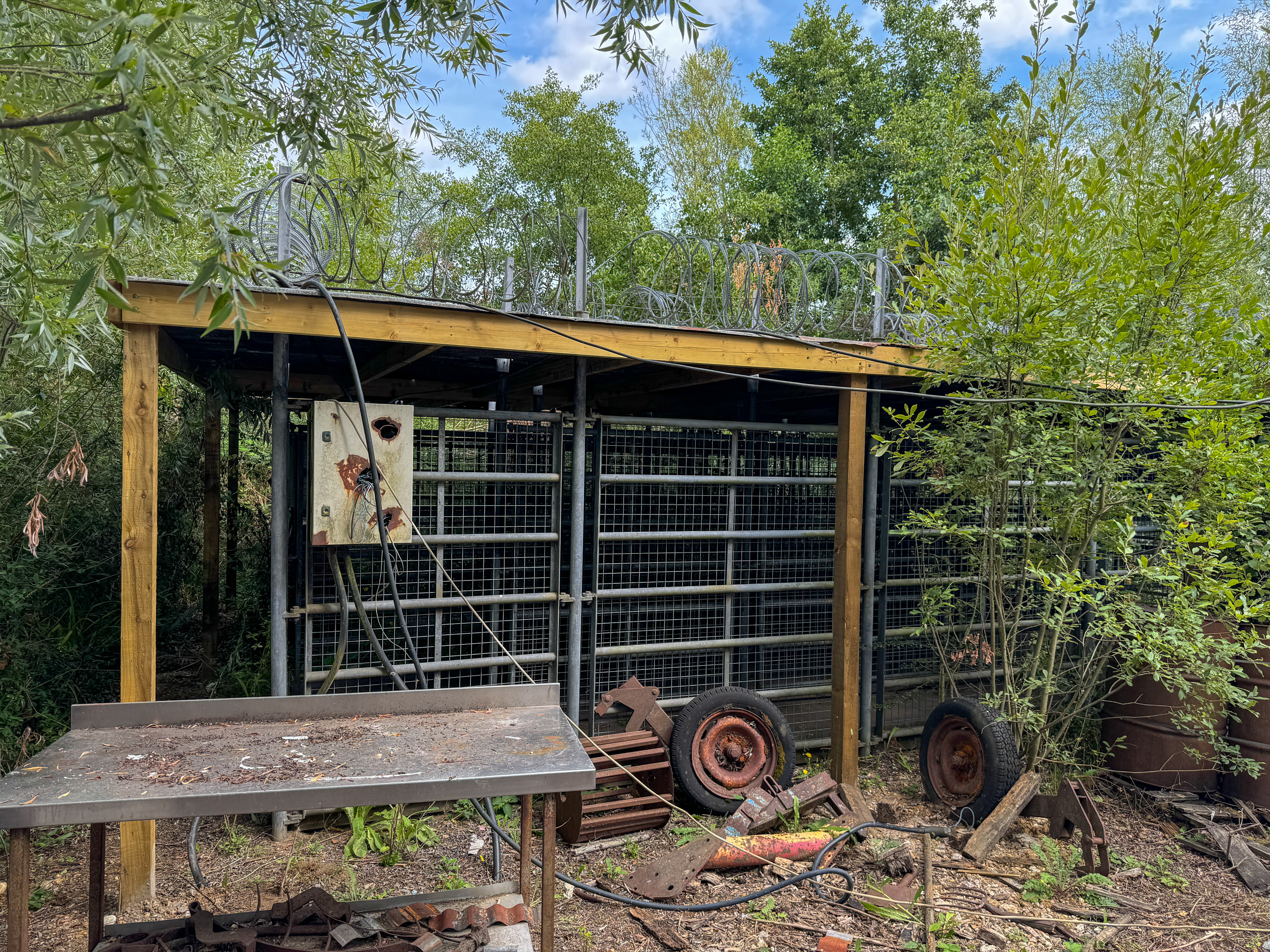 Shade Added To Saw The Ride Queue Line