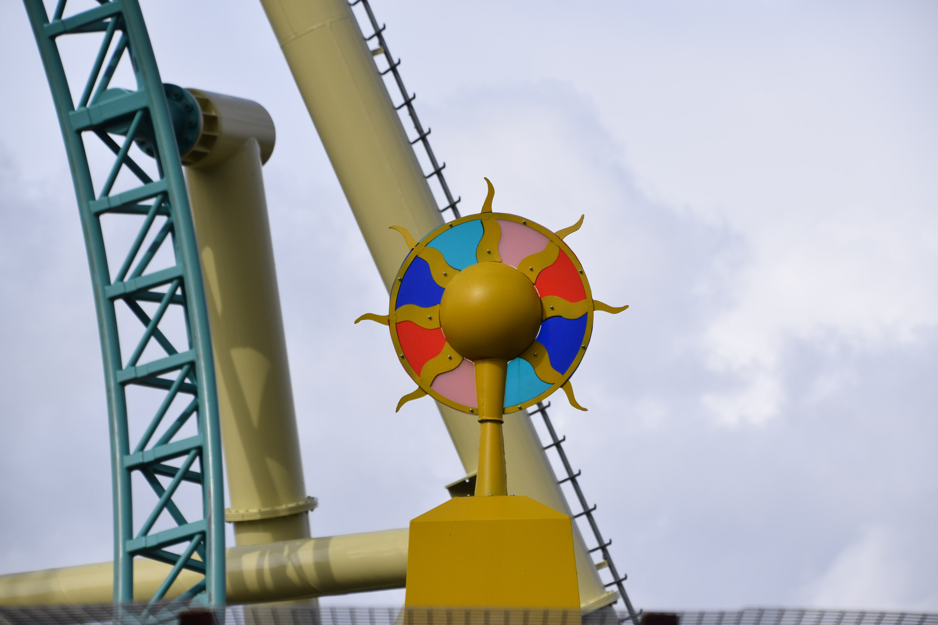 Project Sparkle Colossus Repainted for a Fresh New Look