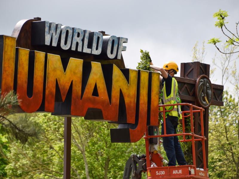 Final Look At World Of Jumanji Before It Opens To The Public