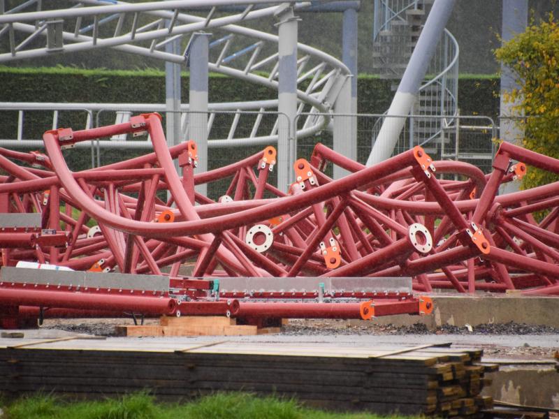 Drakon Track Delivered and Raven Repaint Underway — Valgard at Paultons Park Is Looking Epic