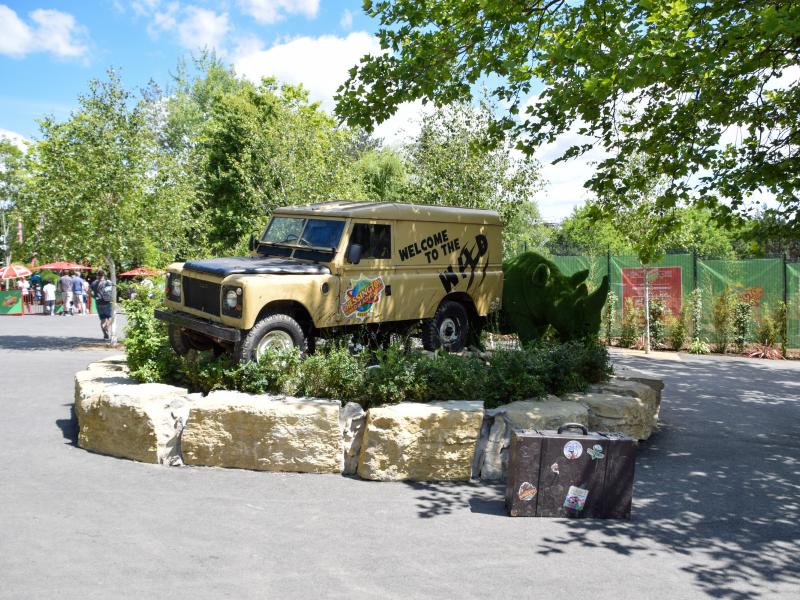 
Chessington Explorer Gate Retheme