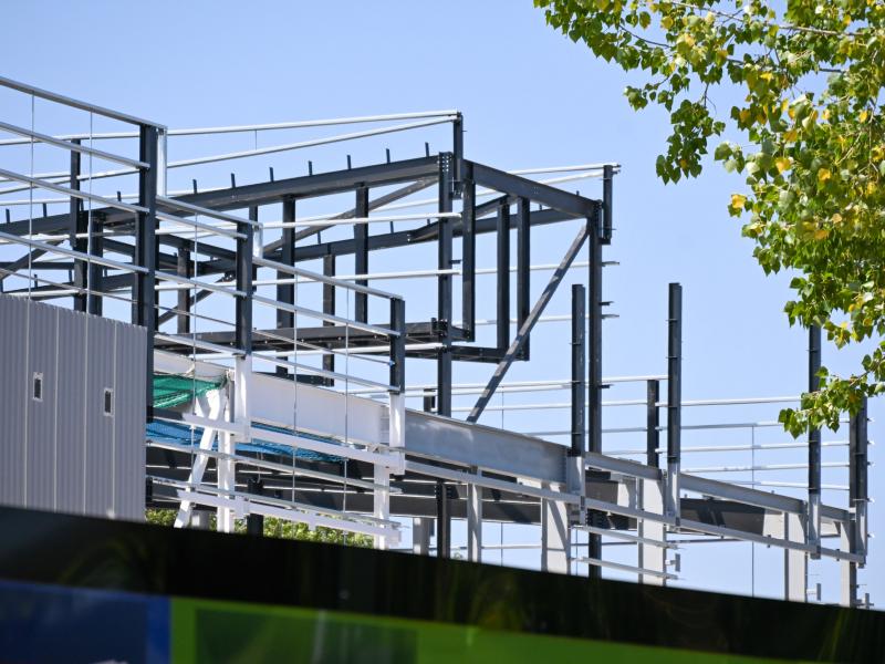 Minecraft Coaster’s Indoor Track, Possible Spike and Elevated Queue Take Shape