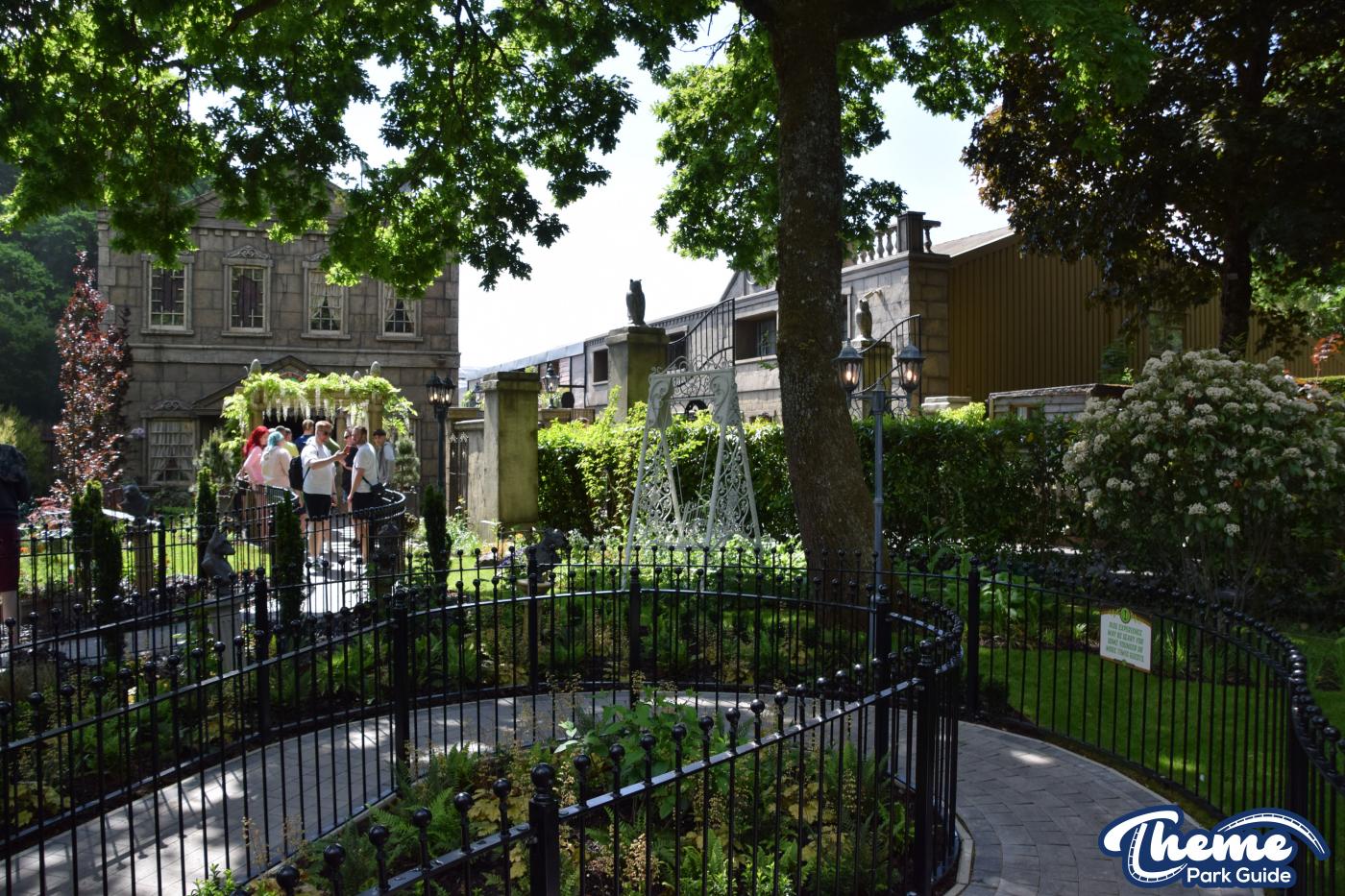 Ghostly Manor Now Open at Paultons Park