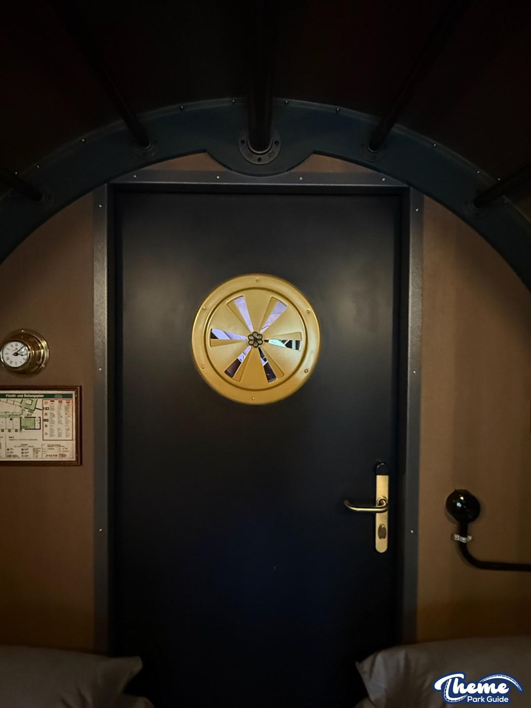 Aeronaut Cabin