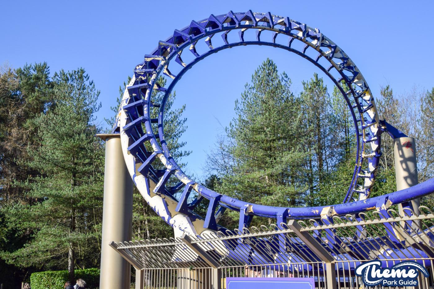 Alton Towers Begins Repainting Iconic Corkscrew at Park Entrance