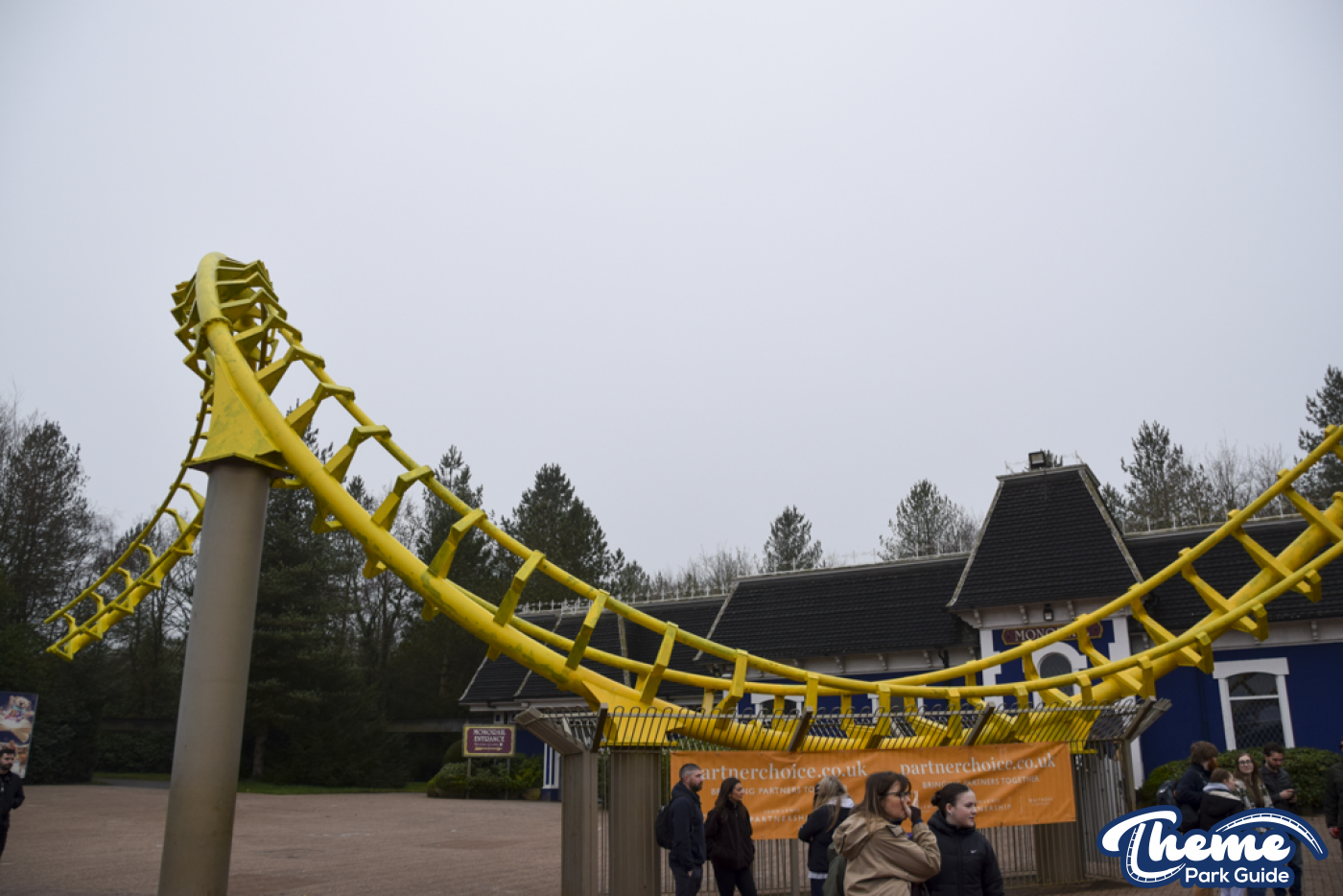 Iconic Corkscrews at Alton Towers Receive Yellow Base Coat